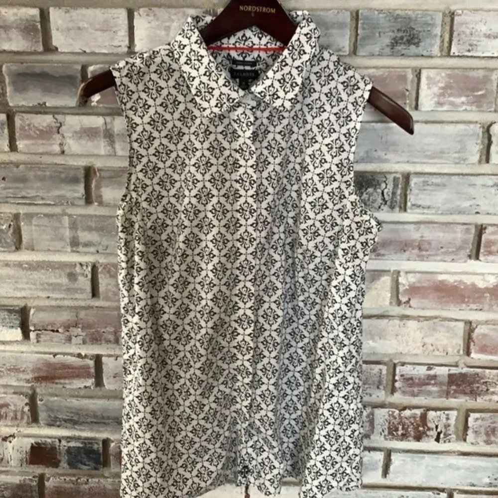 Talbots floral blouse, 10, black&white, wrinkle resistant. Like new!